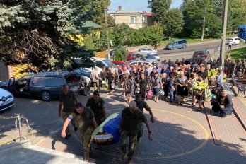 У Куликівській громаді прощалися із загиблим військовим – 03