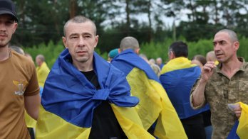 З російського полону звільнили ще одну групу українських захисників – 06