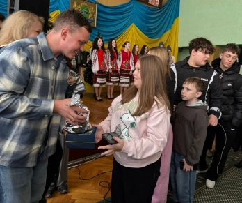 500 дітей Самбірщини отримали подарунки до Дня Святого Миколая від благодійників – 03