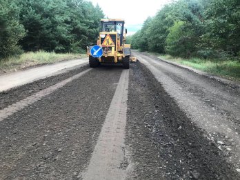 Між двома громадами на Львівщині ремонтують дорогу – 03