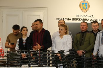Зі Львівщини захисникам передали ще 310 FPV-дронів у межах проєкту "Пташки Перемоги"