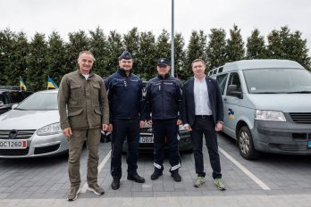 Із Львівщини на фронт передали ще 32 автомобілі для ЗСУ та Нацполіції – 04