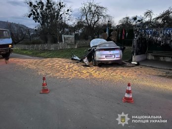 Біля Бібрки 47-річний львів’янин потрапив у смертельну ДТП з вантажівкою – 01