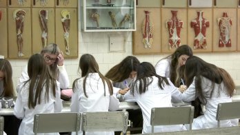 Майор медслужби ЗСУ проводить заняття для студентів Львівського медичного університету: історія Максима Логаша – 02