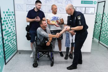 Четверо поранених ветеранів отримали у Львові водійські права: історії воїнів