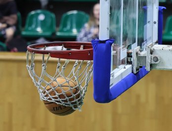 У Львові під час баскетбольного турніру зібрали кошти для лікування трирічного Марка Гладиша – 04