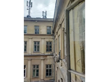 Радехівська фірма викупила за 17 млн грн ще частину будинку з Меркурієм у центрі Львова – 02