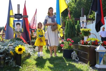 У Львові у День незалежності вшанували полеглих захисників України – 13