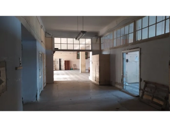 Будівлю “Укрпошти” біля львівського головного вокзалу за 2,8 млрд грн продали власнику АТБ – 04