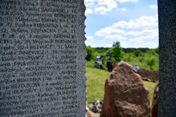 У Гуті Пеняцькій знайшли 25 місць поховань часів Другої світової війни – 09