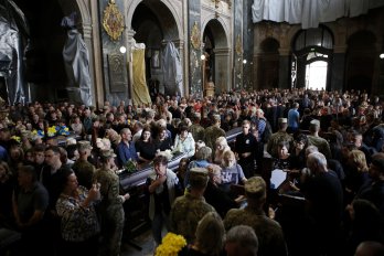 У Львові попрощалися з 12 загиблими в полоні захисниками – 06