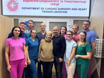 У львівській лікарні вперше видалили пухлину серця за допомогою робота Da Vinci – 01