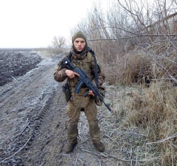 У Львові 20-річному захиснику з Житомира встановили біонічний протез руки – 02