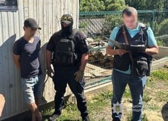 На Львівщині викрили чоловіка, який поширював дитячу порнографію – 01