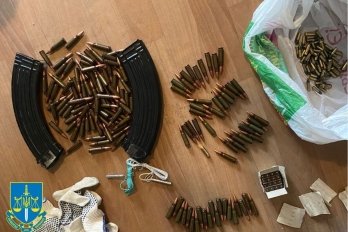 У Львові затримали чоловіка який незаконно зберігав зброю та понад 1 тисячу бойових припасів – 01
