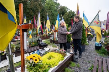 У День захисників і захисниць у Львові на Марсовому полі вшанували загиблих воїнів – 07