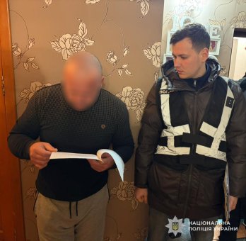 На Львівщині викрили підпільного 43-річного зброяра – 02