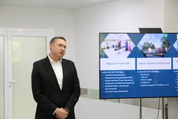 У Львівському онкоцентрі відкрили оновлене відділення променевої терапії – 03