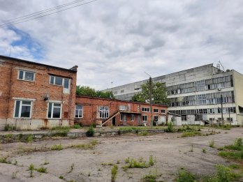 Будівлі, розташовані на території ювелірного заводу