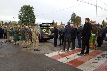 У Стрию прощалися із військовим, який поліг за Україну – 02