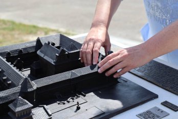 На Львівщині створили тактильний макет одного з найдавніших монастирів України – 06