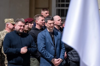 Урочисто винесли бойові прапори оборонних сил: Як у Львові відзначили День міста – 06