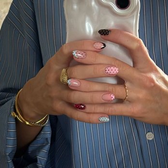 Не лише сердечка: трендовий манікюр до Дня святого Валентина 2026 – 09