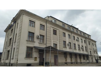 Будівлю “Укрпошти” біля львівського головного вокзалу за 2,8 млрд грн продали власнику АТБ – 01