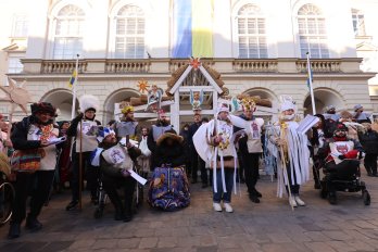 У Львові відбувся унікальний різдвяний вертеп за участю ветеранів-вершників – 03