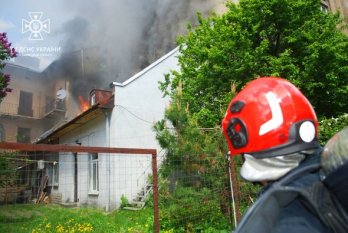 Пожежа в центрі Львова: у ДСНС розповіли подробиці – 06