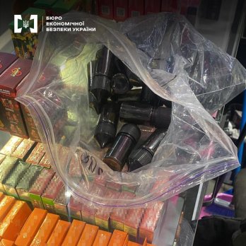 Підпільну мережу з продажу вейпів викрили у Львові