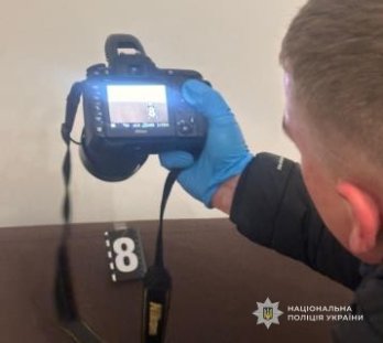 Двоє мешканців Львівщини шантажували чоловіка і вимагали 120 тис. доларів неіснуючого боргу – 03