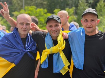 Черговий обмін військовополоненими: додому повернулися 185 українських захисників – 03