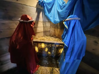 Сотню колективів та 1,5 мільйона гривень зібрав цьогоріч фестиваль вертепів “Вертепія“ на Самбірщині – 16