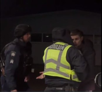 Молодики з Шептицького напали на артистів прикарпатського ансамблю “Гуцулія” – 02