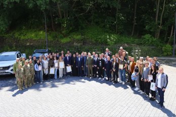 Львівщина передала 125 бригаді міномети та пікапи на 17 млн грн