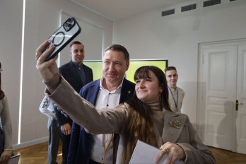 У Львівській ОВА розпочали новий набір стажерів: як податися – 02