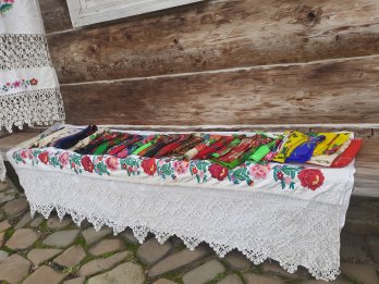 Військовий передав артефакти з прифронтової Сумщини до заповідника “Тустань” – 02