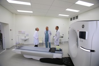 У Львівському онкоцентрі відкрили оновлене відділення променевої терапії – 02