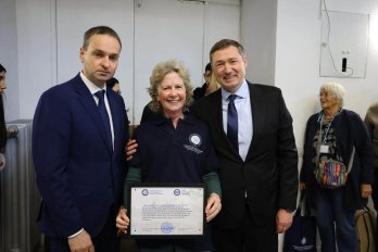 Британські волонтери передали львівській лікарні обладнання на понад 50 тисяч фунтів – 02