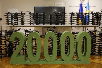 На благодійному аукціоні зібрали понад 28 млн грн на закупівлю дронів та протезування воїна з Львівщини – 02