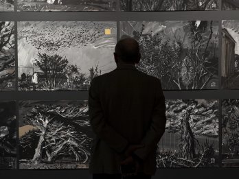 «Питання стабільності»: Олекса Манн презентував нову виставку у Zenyk Art Gallery – 02