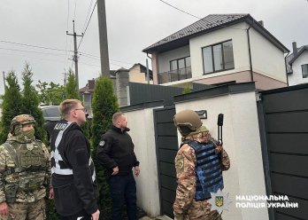 Двоє тернополян виманили у забудовника 2 млн доларів за фіктивний договір на землю у Львові – 01