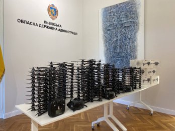 У Львівській ОВА показали 100 бойових дронів, які передають ЗСУ (фото) – 03