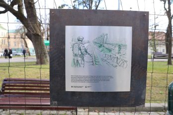 Антидронова сітка, дрон і кардіограма: у центрі Львова відкрили нову арт-інсталяцію – 04