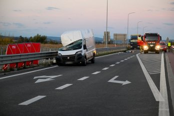 На кордоні з Польщею розбився автобус львівського перевізника: загинули дві людини – 06