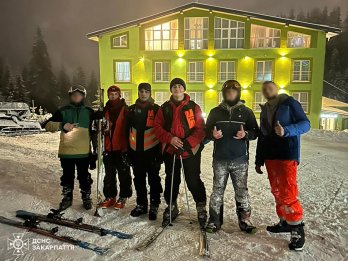 Троє туристів зі Львівщини заблукали у горах на Закарпатті – 07