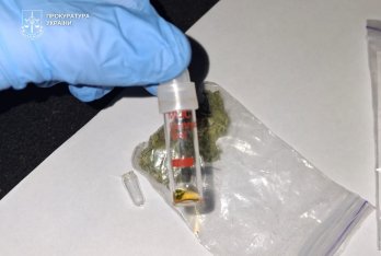 У Львові затримали 21-річного чоловіка за продаж канабісу в Instagram – 03