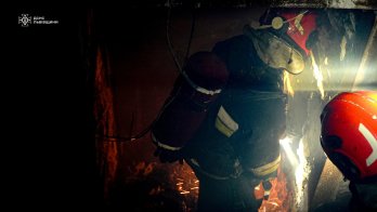 Через ранкову пожежу в центрі Львова з будинку евакуювали 17 людей – 06