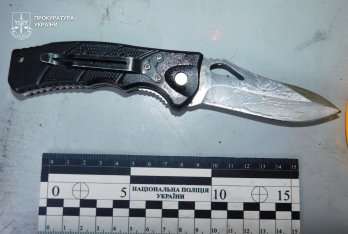 Випадкові перехожі у Львові врятували 56-річного чоловіка з ножовим пораненням – 01